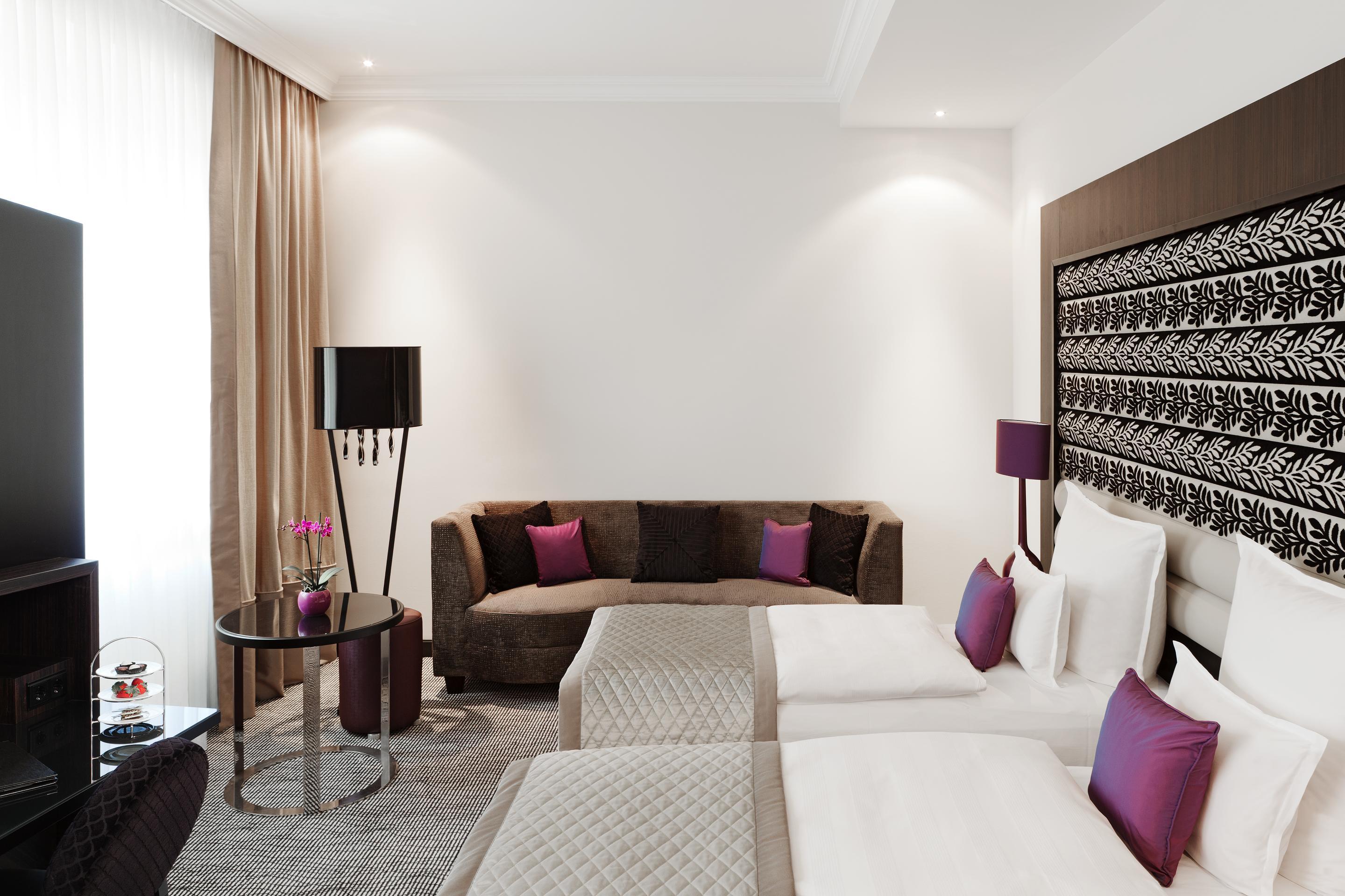 Steigenberger Grandhotel Handelshof 5*