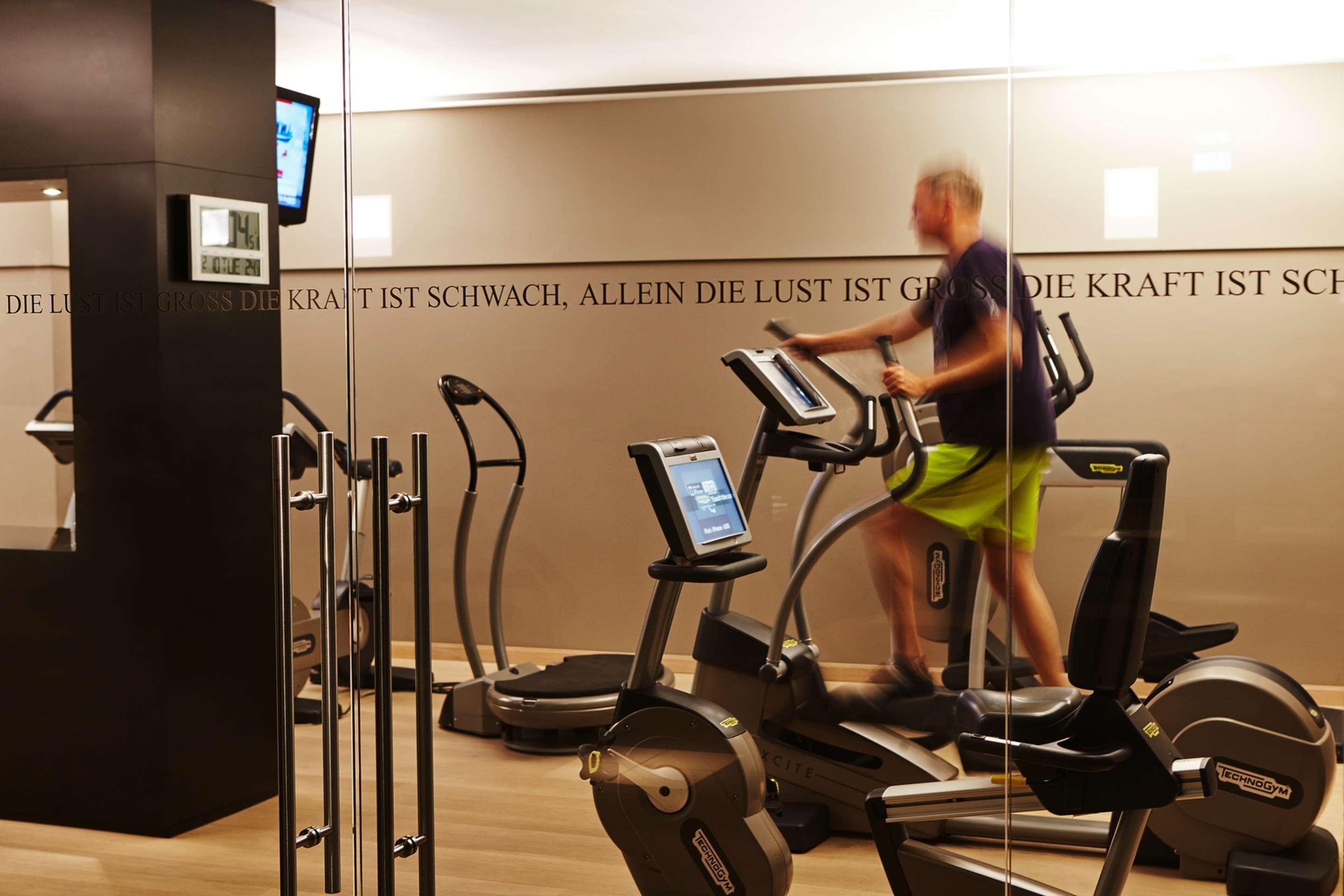 Hotel Steigenberger Grandhotel Handelshof 5*