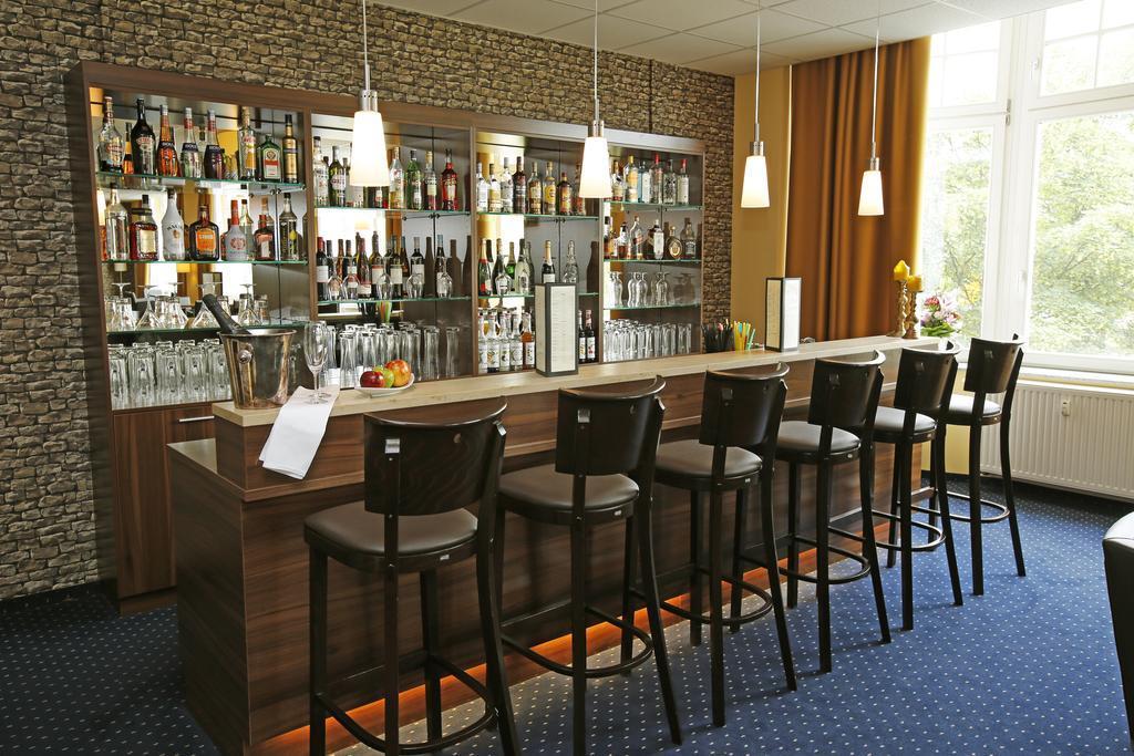 Royal International Hotel 4*