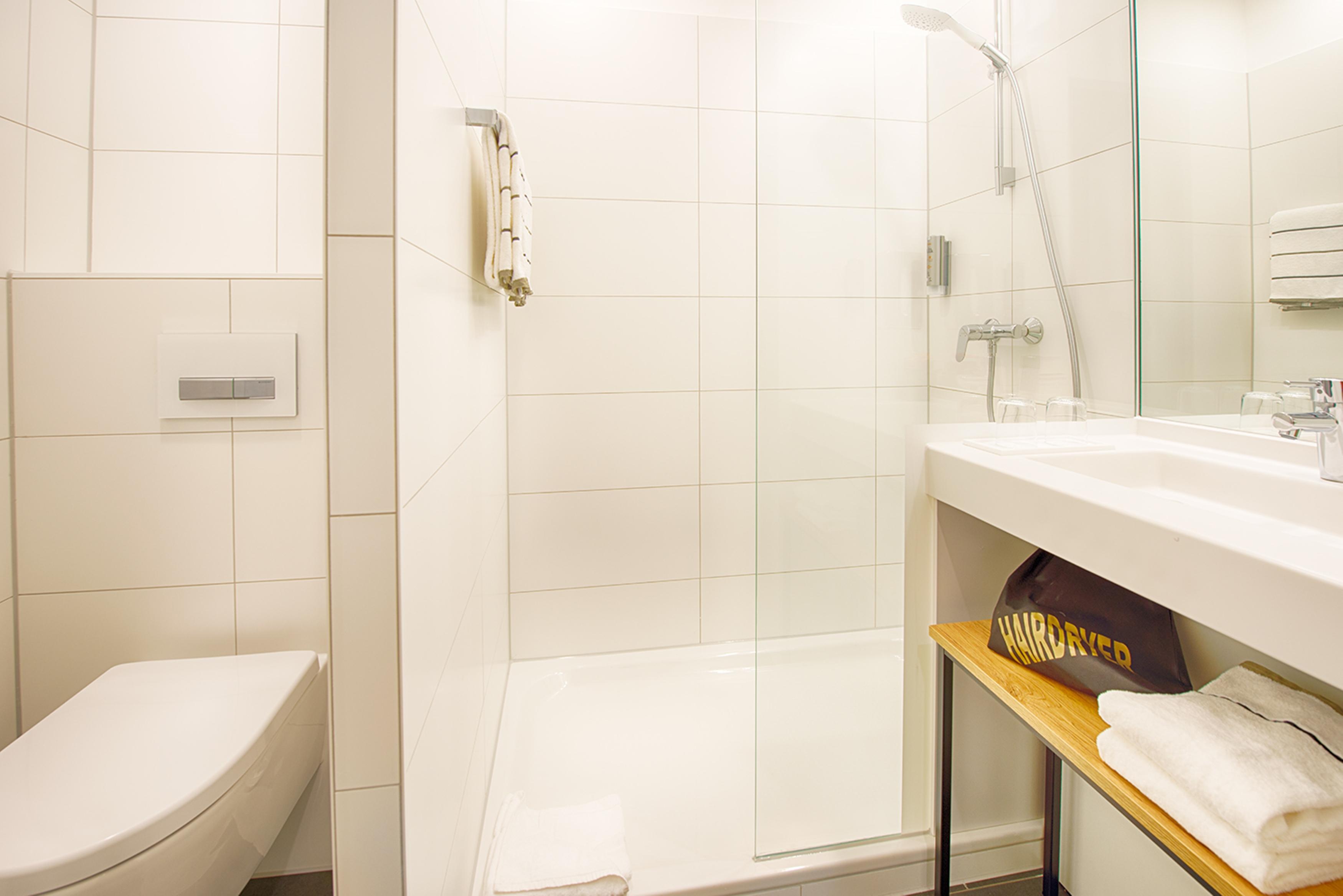 Loginn Hotel 3*