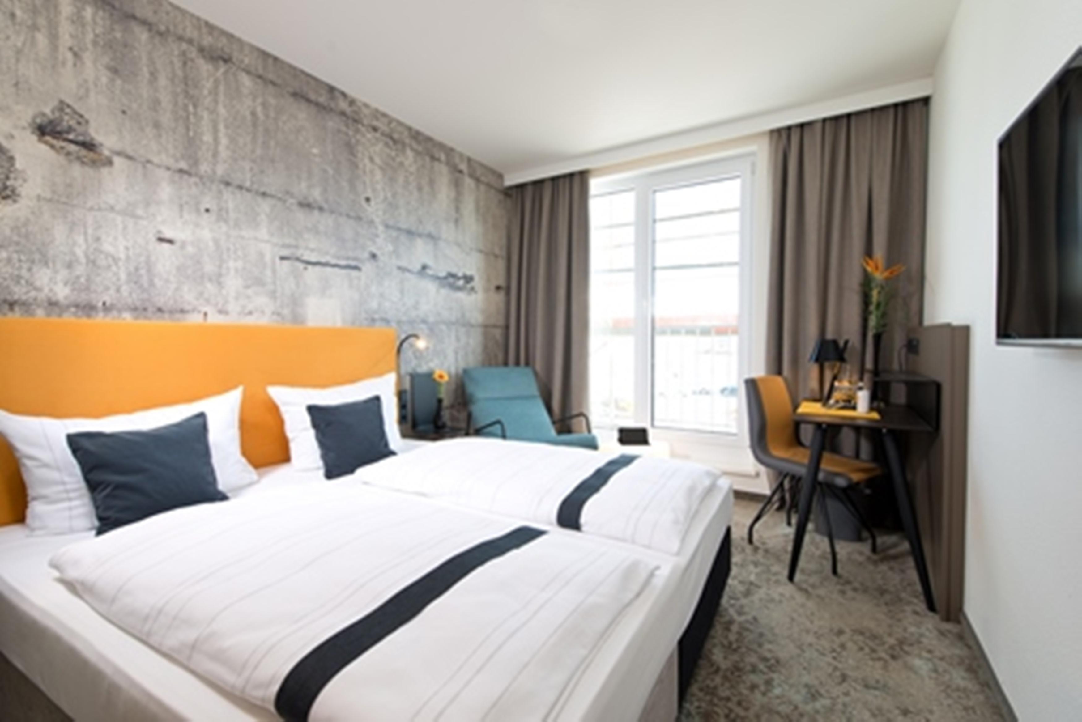 Loginn Hotel 3*