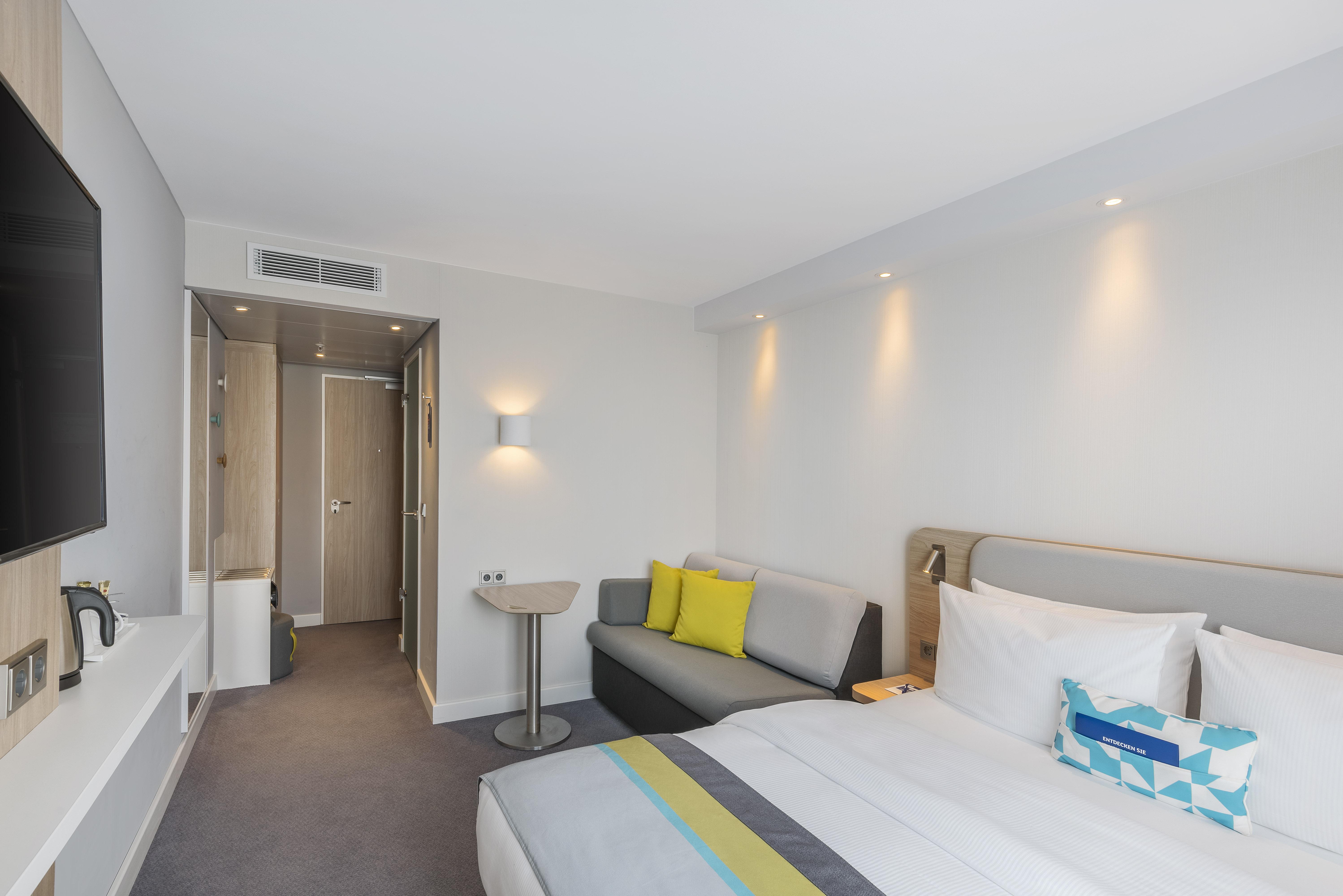 Hotel Express Hauptbahnhof, An Ihg 3*