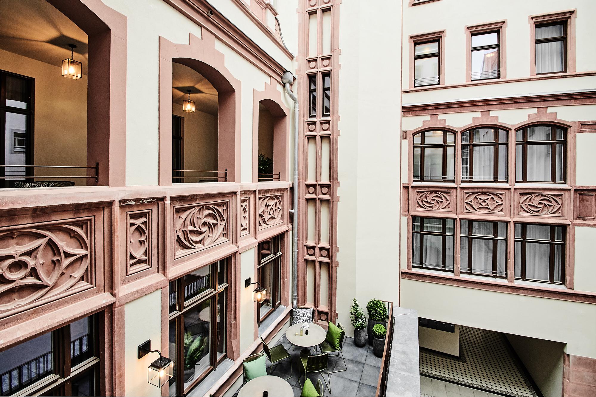 Groners Center Hostel *