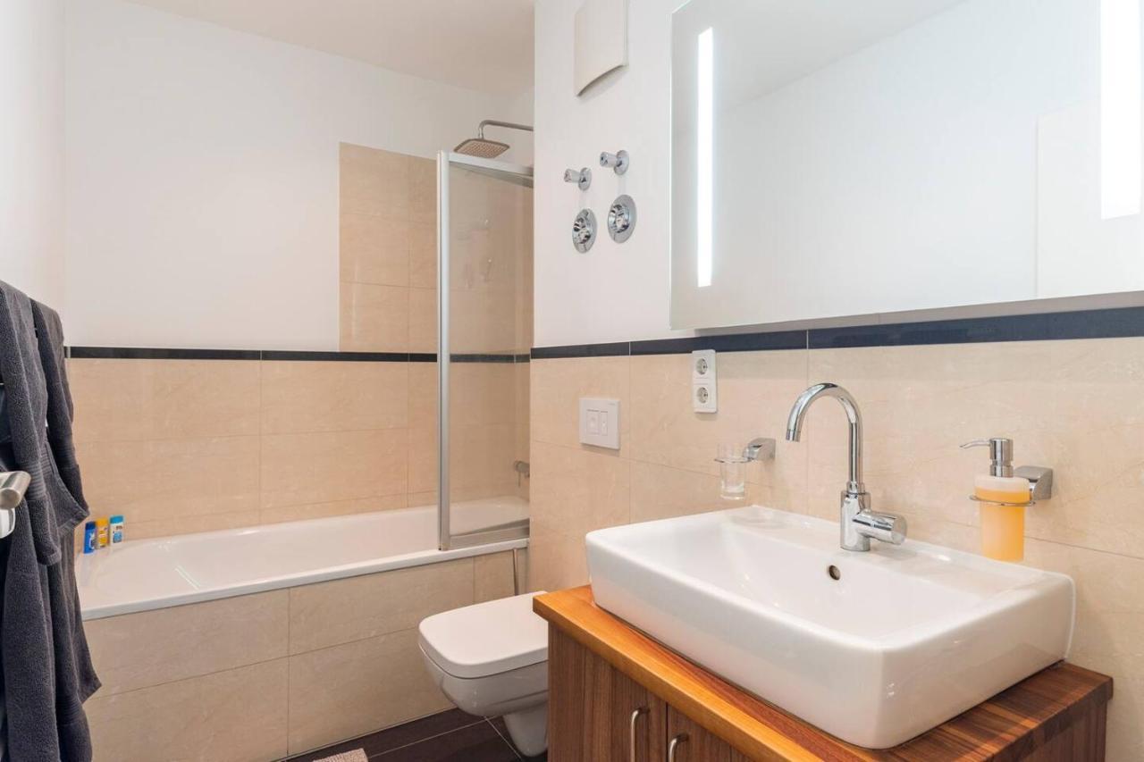 Super Zentrale, Gemutliche Mit Balkon Apartment