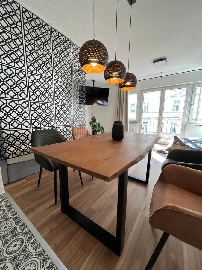 Schoene, Neu Sanierte Unterkunft In Belebter Region Appartement