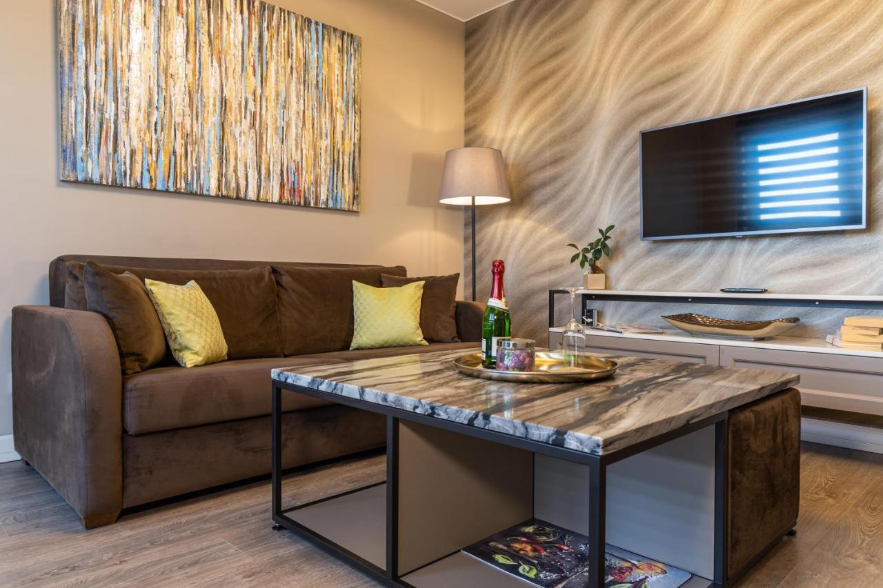 Appartement Deluxe Mit Tiefgarage In Naehe Messe-bmw-porsche-dhl-flughafen-flugzeugwerk Der Deutsche Aircraft