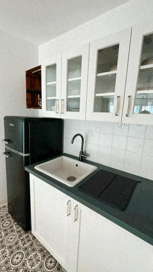 Schoene, Neu Sanierte Unterkunft In Belebter Region *