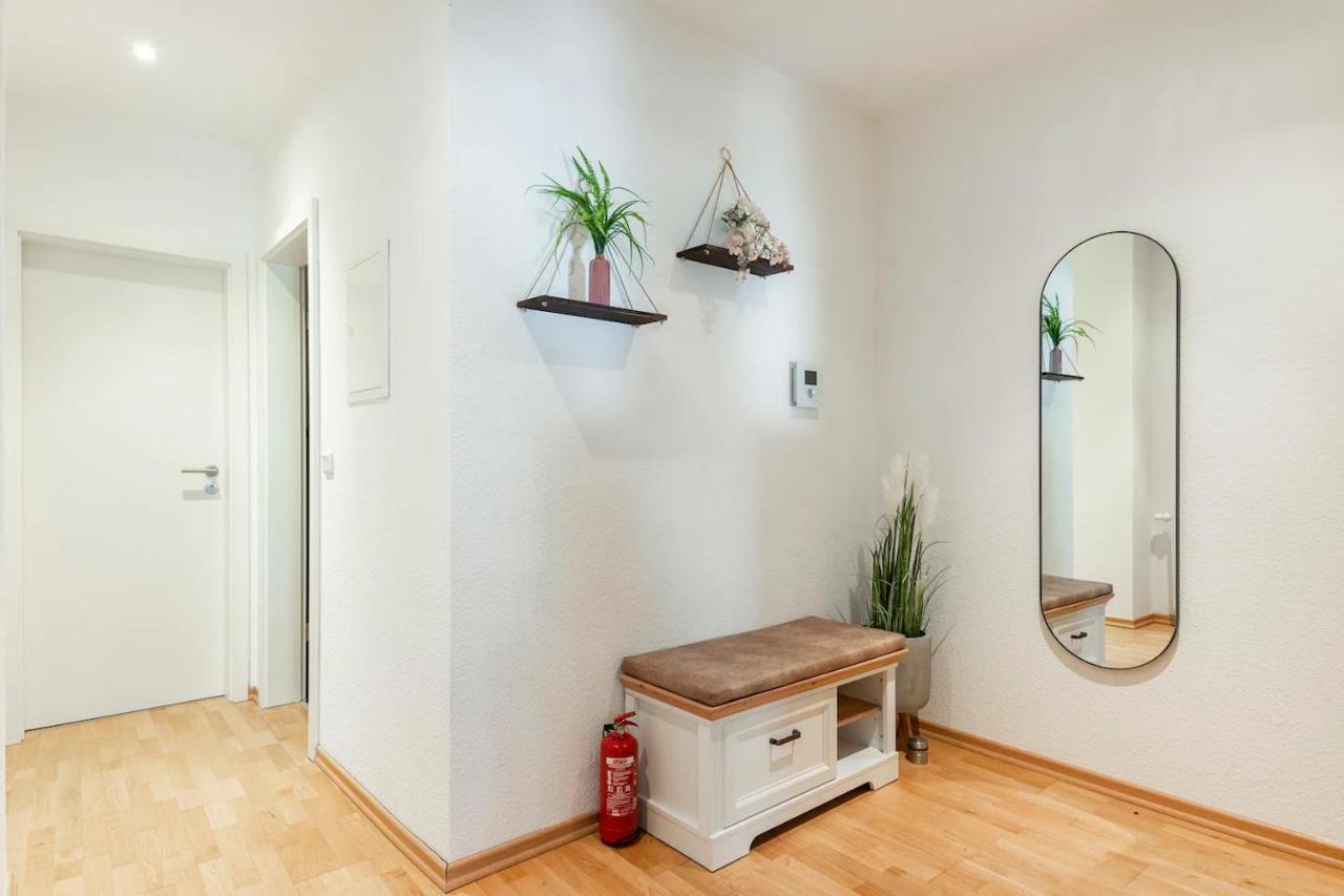 Apartment Super Zentrale, Gemutliche Mit Balkon *