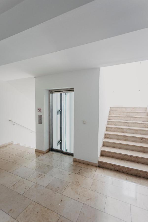Apartment Traber Im Herzen Leipzigs Balkon Parkplatz