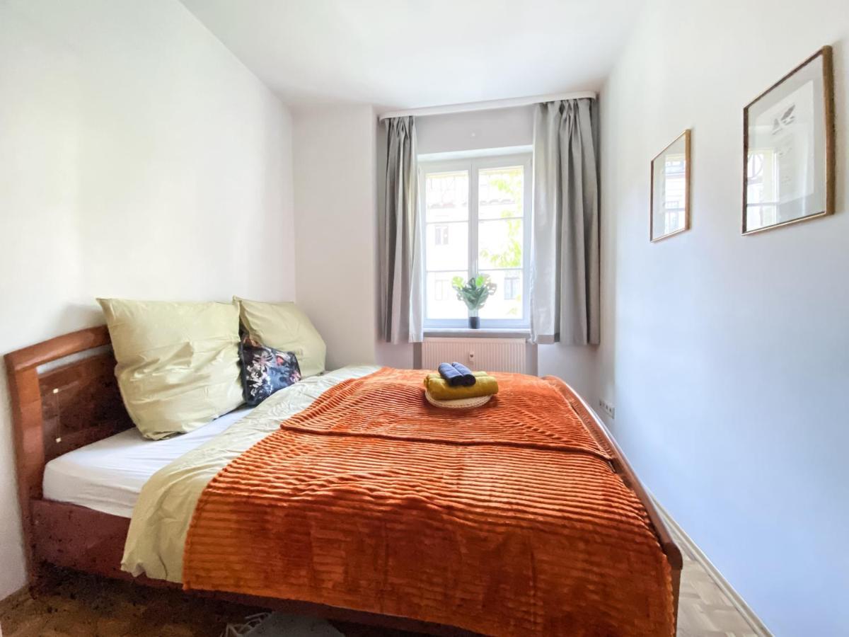 Appartement Historische 3raum Zentrumsnah In - Balkon, Tv, Marmorbad, Privatbibliothek *