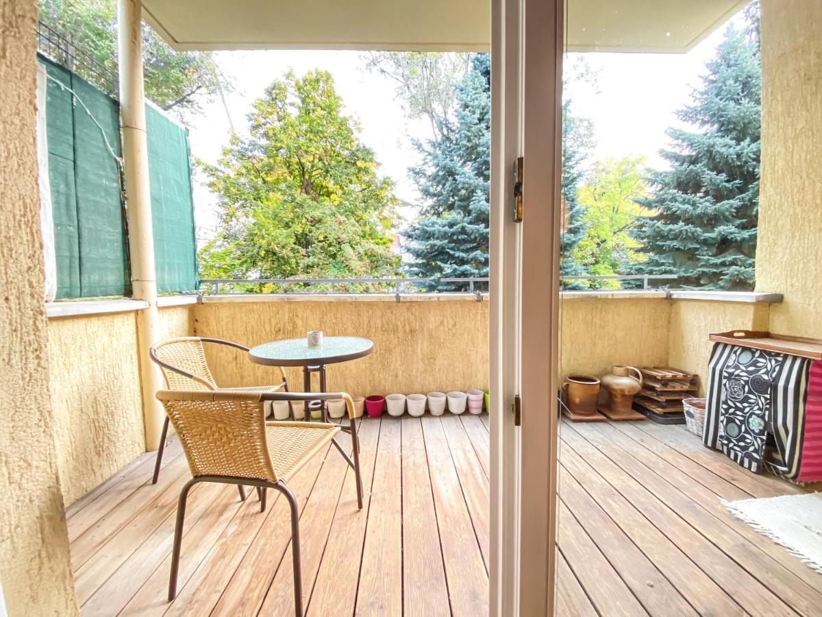 Appartement Historische 3raum Zentrumsnah In - Balkon, Tv, Marmorbad, Privatbibliothek