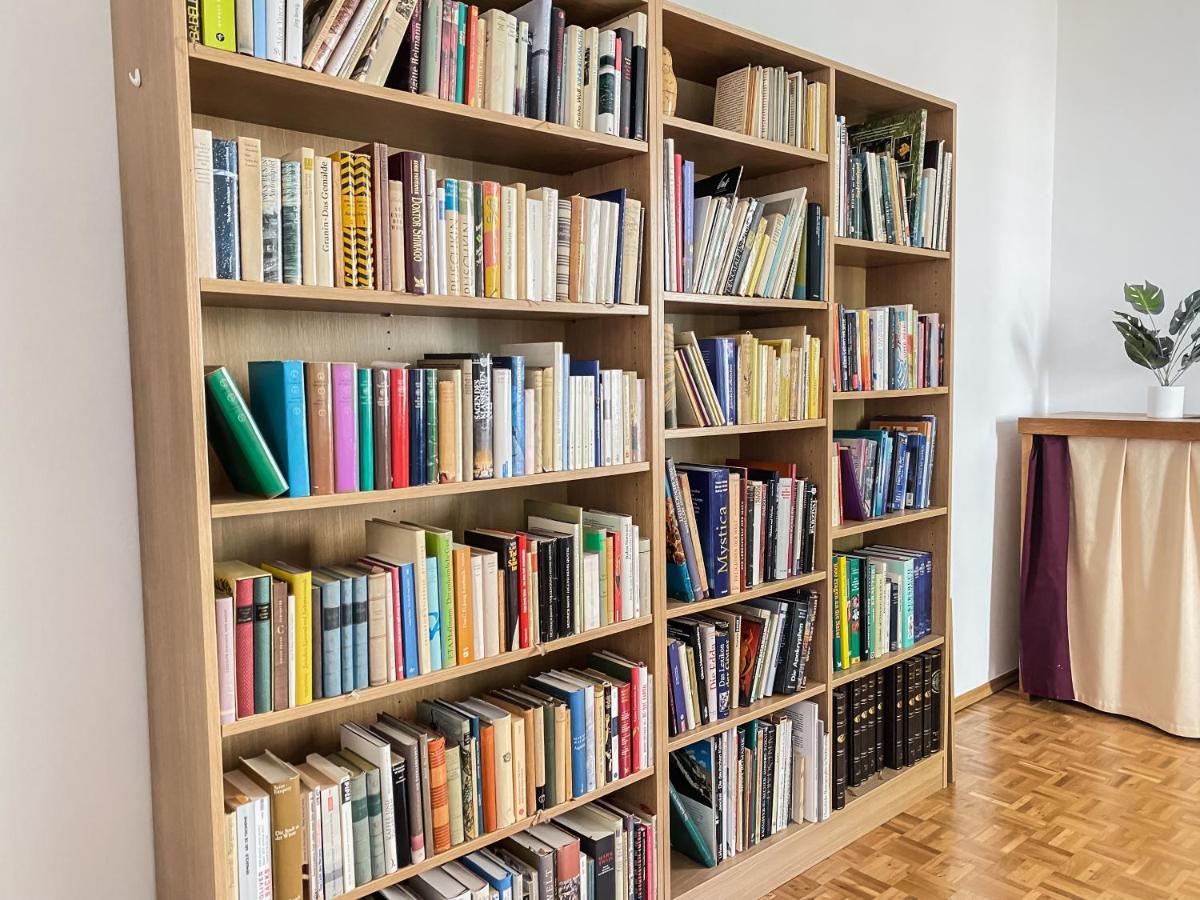 Historische 3raum Zentrumsnah In - Balkon, Tv, Marmorbad, Privatbibliothek Appartement *