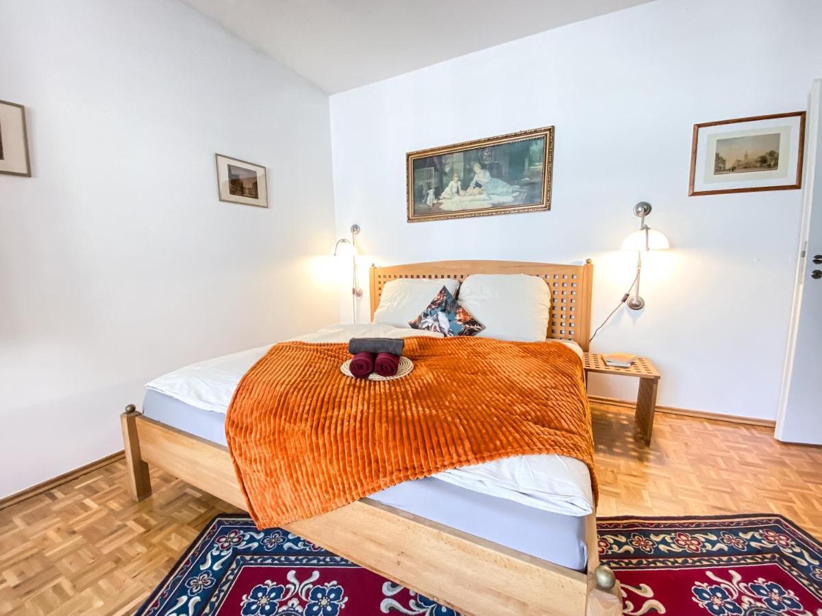 Historische 3raum Zentrumsnah In - Balkon, Tv, Marmorbad, Privatbibliothek Leipzig