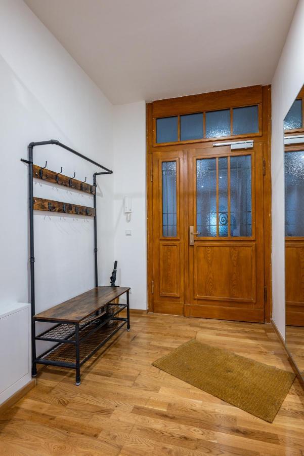Apartment Arbio I Retro Apart In *