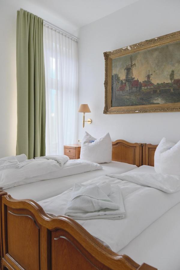 Jahrhunderthotel Hotel
