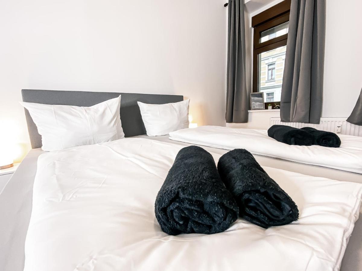 Moderne 3 Schlafzimmer Mit Modernem Bad, Kueche, Waschmaschine Und Trockner *