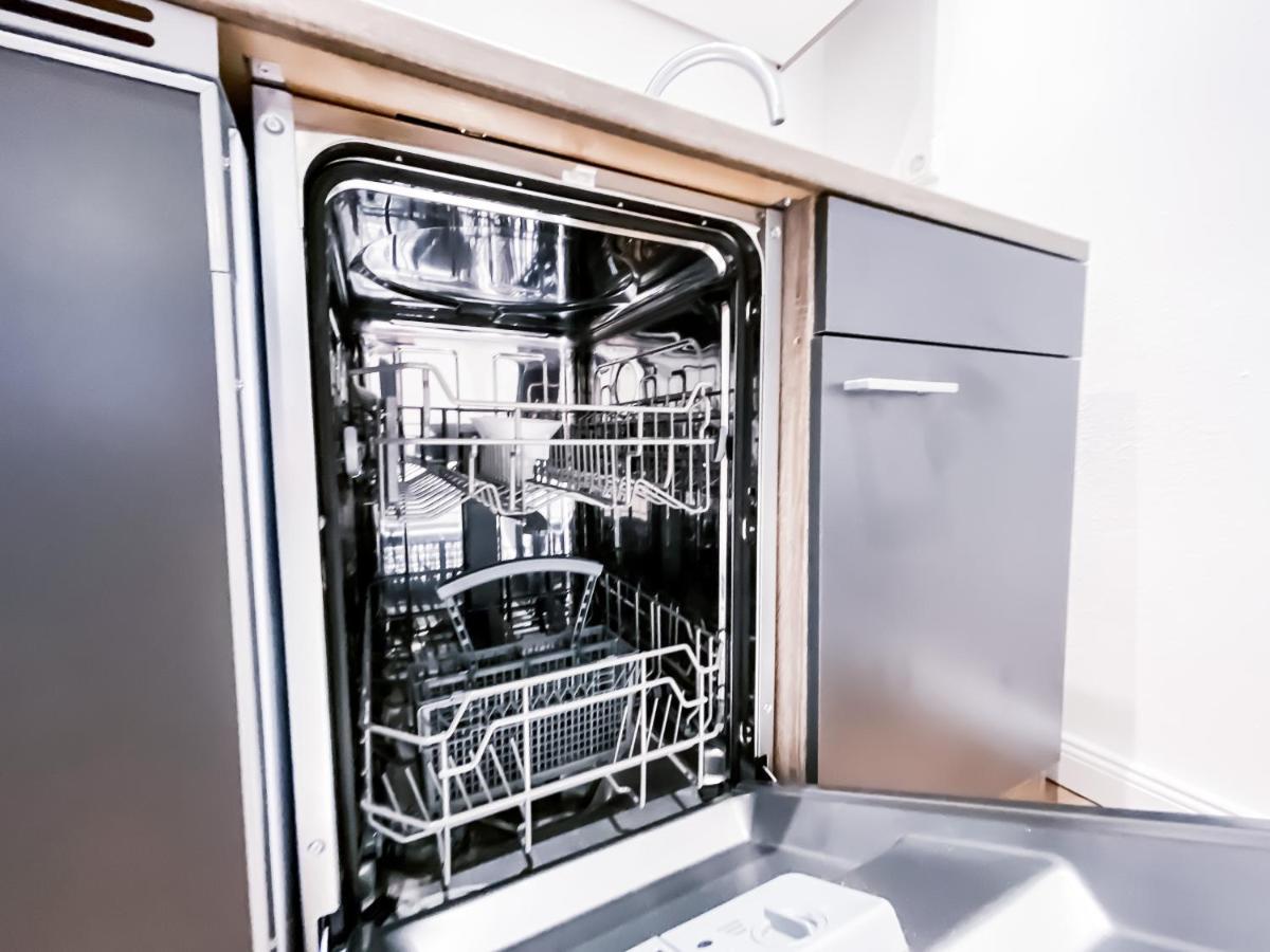 Apartment Mit Modernem Bad, Kueche, Waschmaschine Und Trockner