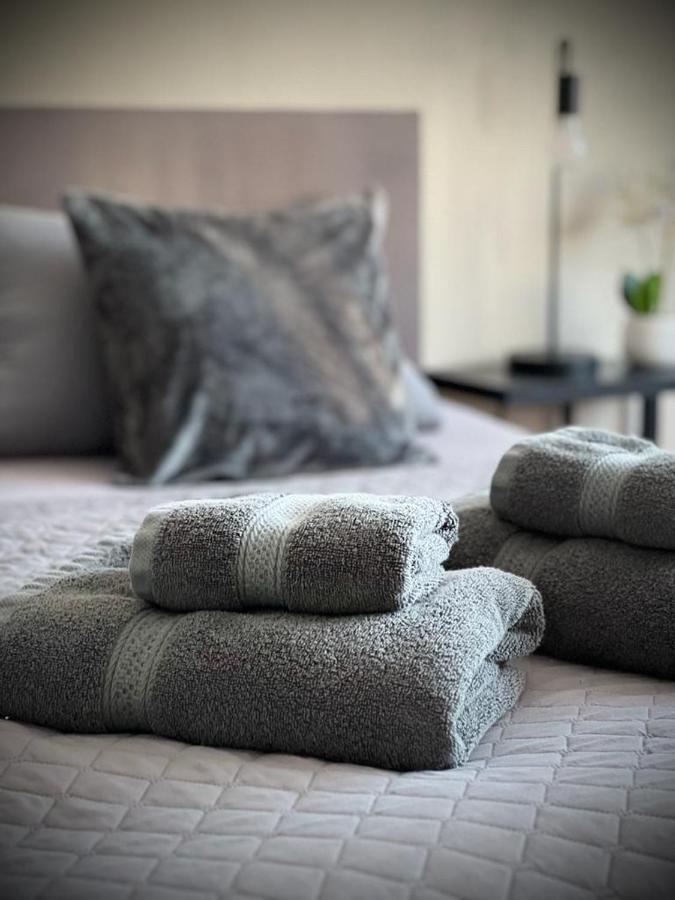Modernes, Mediales Apartment, Naehe Der Neuen Leipziger Messe, Bis Vier Personen * Leipzig