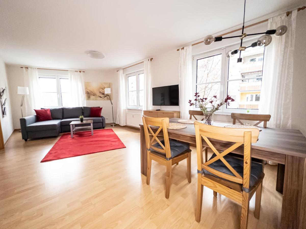 Ambiente-wohnung - Zentrum Und Park In 5 Minuten Zu Fuss - Parkplatz - Netflix Appartement *
