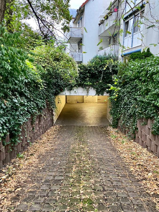 Appartement Wohlfuehl-apartment Mit Kostenfreier Tiefgarage, Wifi & Terrasse Leipzig