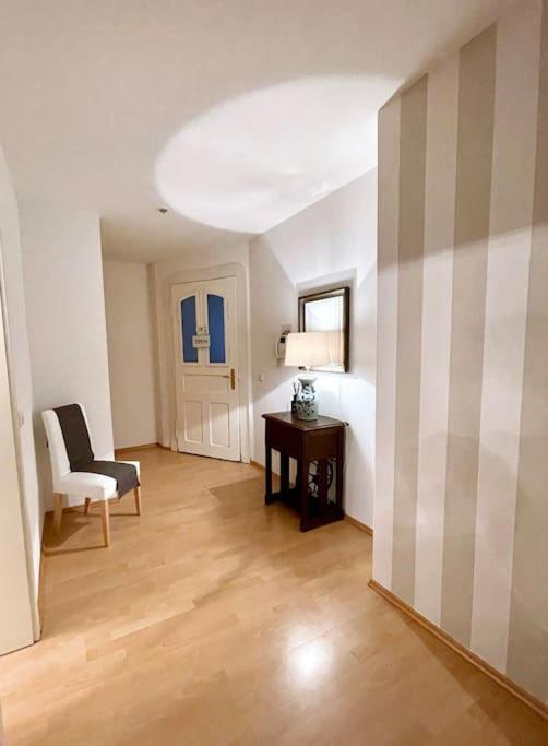 Dachgeschosswohnung Mit 2 Schlafzimmern Zentrum Nord Mit Aufzug Appartement *