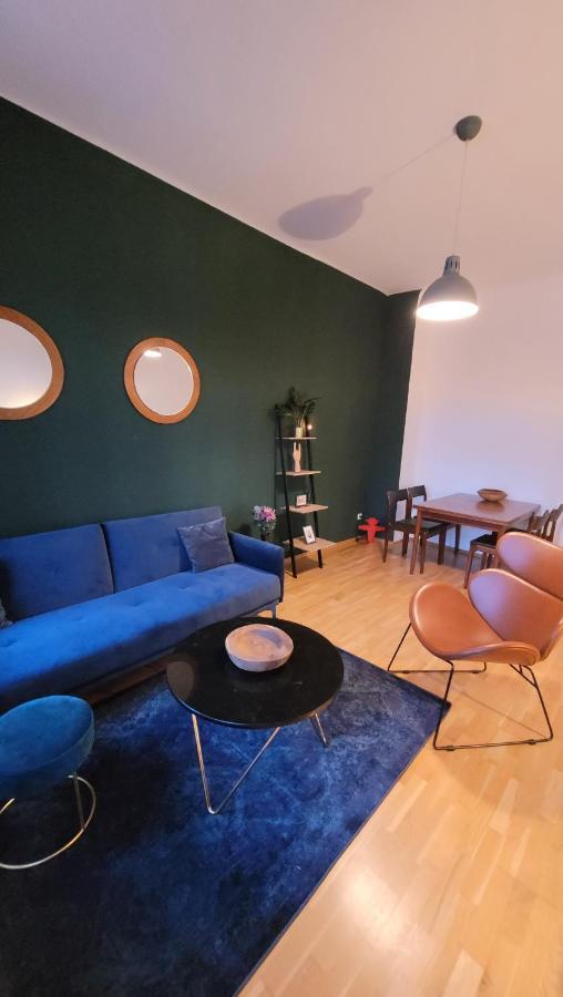 Appartement Design Altbauwohnung Mit Balkon Und Parkplatz