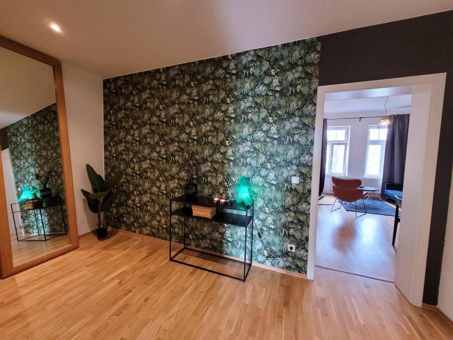 Appartement Design Altbauwohnung Mit Balkon Und Parkplatz *