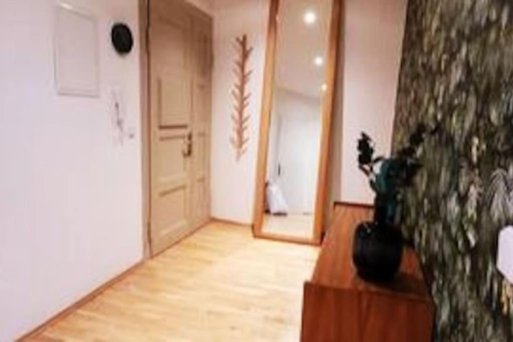 Appartement Design Altbauwohnung Mit Balkon Und Parkplatz