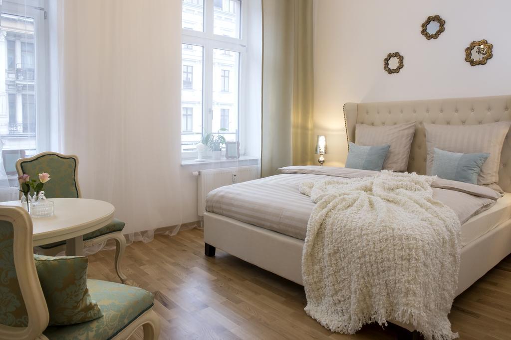 Leon Apartment