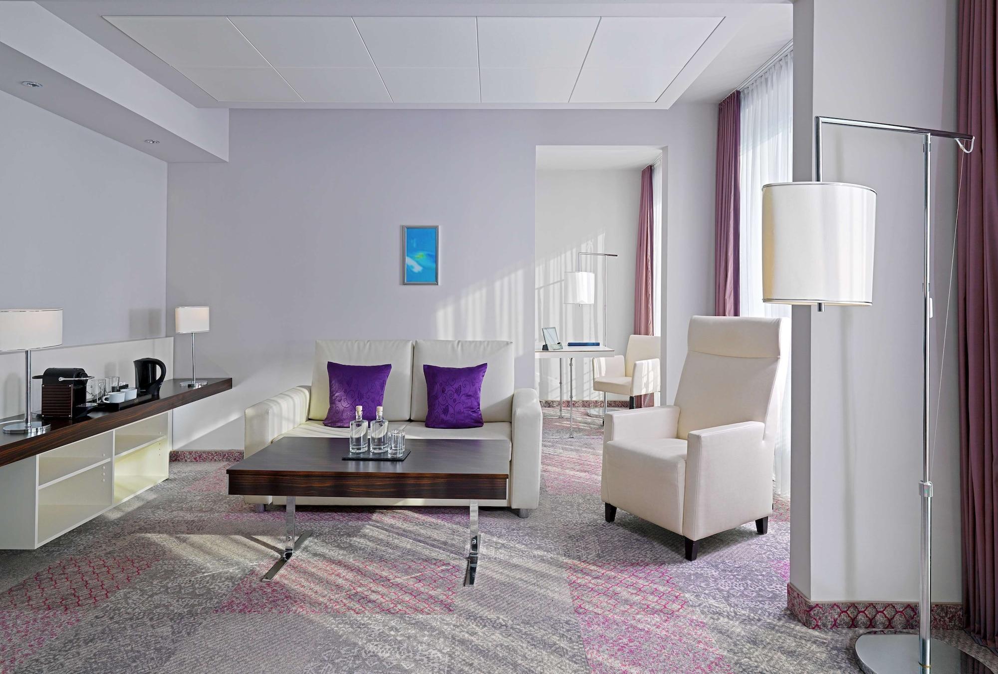 Radisson Blu Hotel 4*