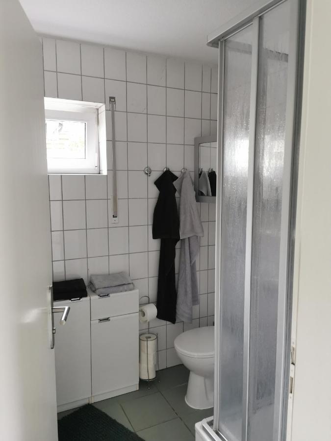 Souterrain-wohnung Mit Kostenlosem Stellplatz Apartment Leipzig