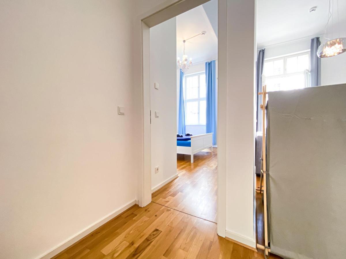 Appartement Grosse 3-raum Luxus-unterkunft Mit 2 Badern, Waschtrockner & Kostenfreier Tiefgarage In Innenstadtnahe Leipzig