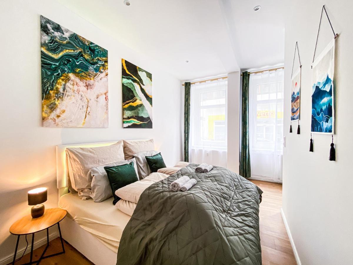 Freundliche Mit Regendusche, Kueche, Waschmaschine&trockner, Tv, Wlan Appartement