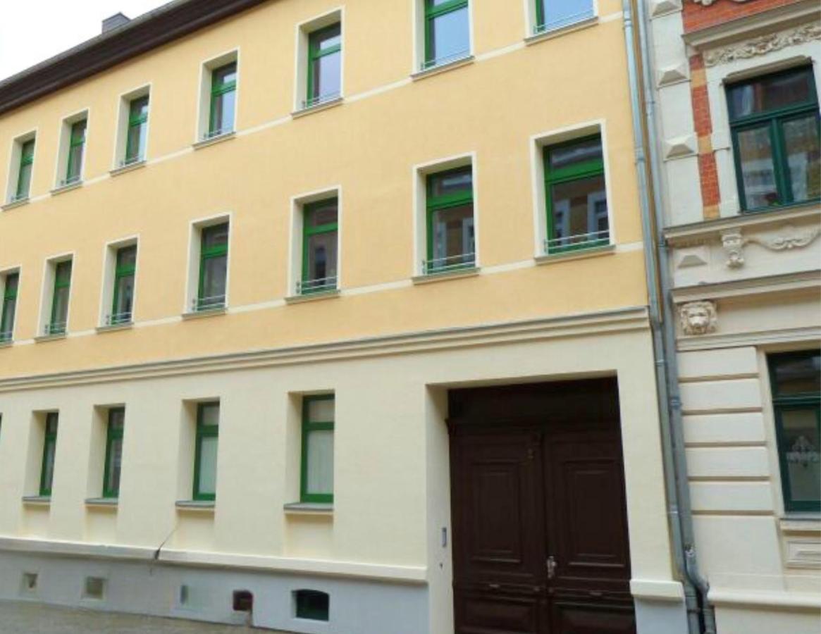 Homestay Modernes Einraumzimmer Mit Eigenem Bad, Balkonnutzung, Zentrumsnah - In 10 Minuten Mit Dem Rad Oder Dem Oepnv Zur Arena Und In Leipzigs Innenstadt Leipzig