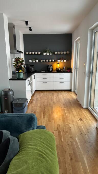Moderne Penthousewohnung In Zentrumsnaehe *