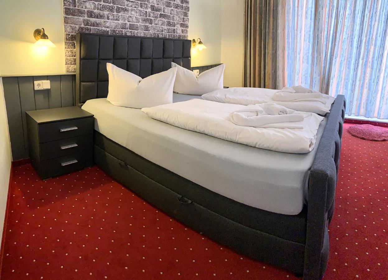 Carl Von Clausewitz Hotel 2*