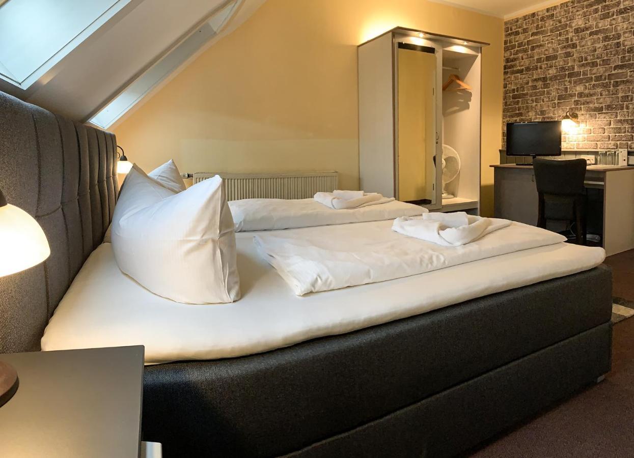 Carl Von Clausewitz Hotel 2*