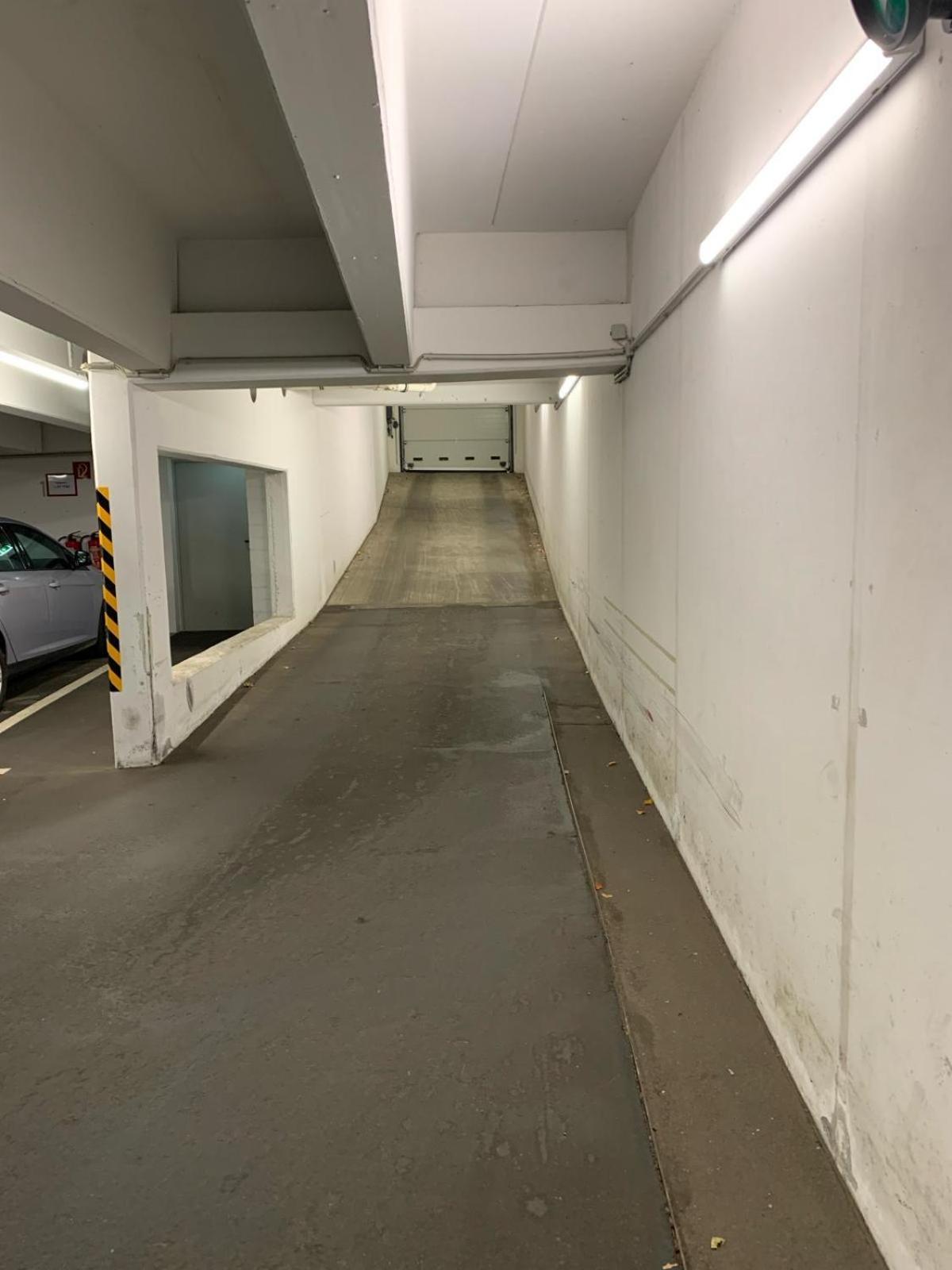 Apartment 2 Mit Gemeinschaftsraeumen, Tiefgarage *
