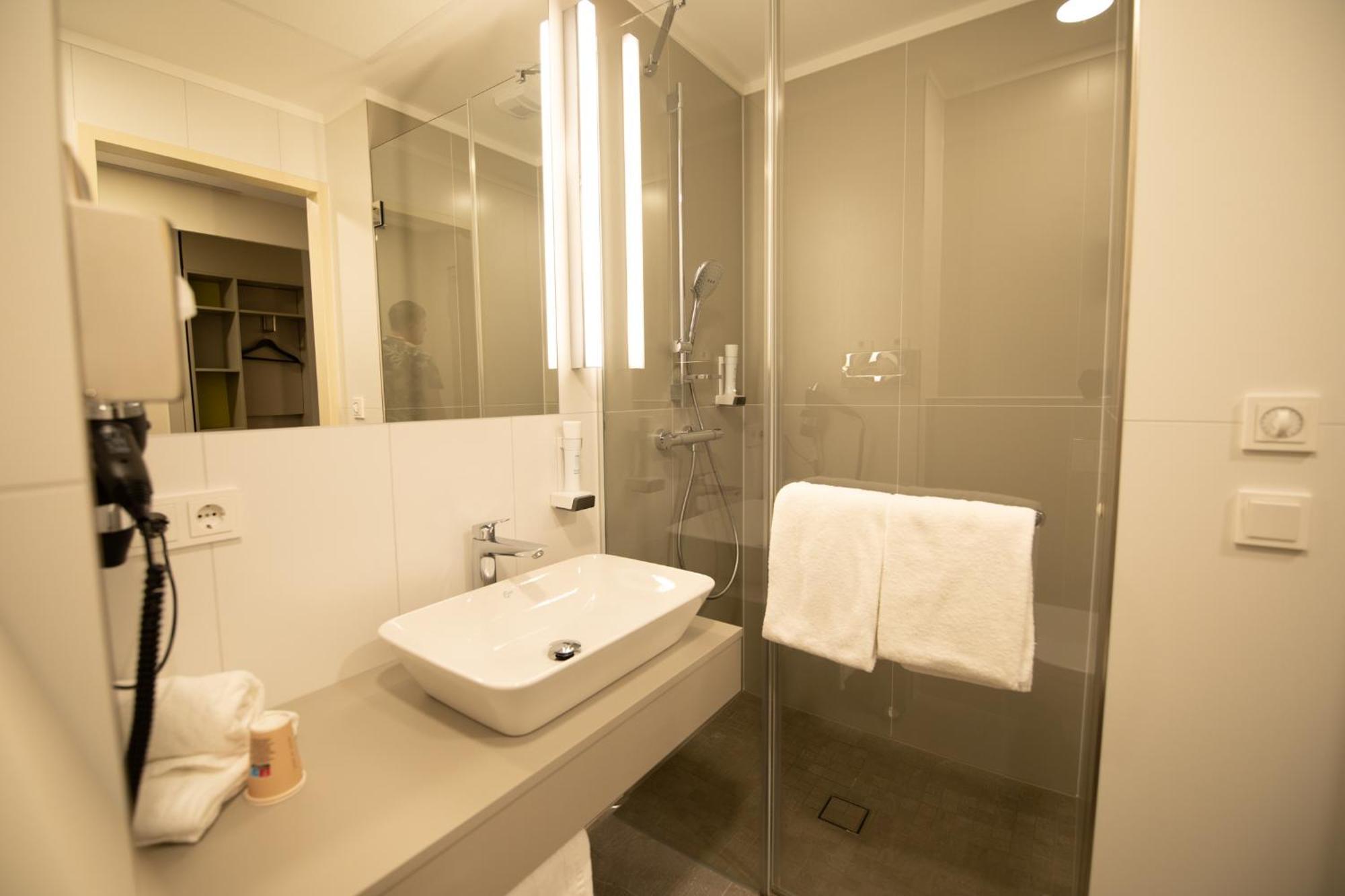 Hotel Th Messe 3*