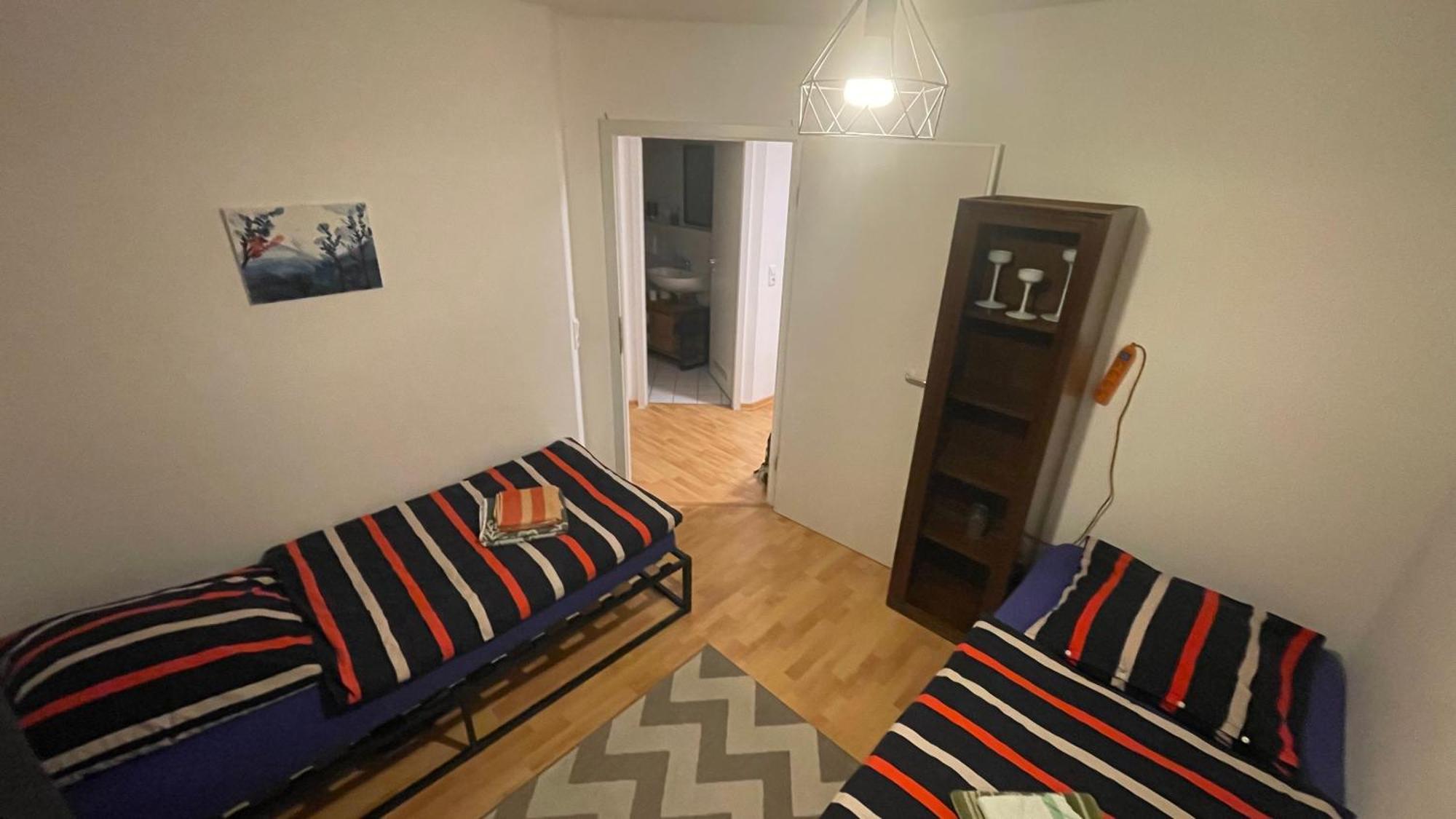 Appartement Live Easy With Balcony,netflix, Quiet, Close To Football Stadium, Direct Train Connection, Espresso Maker