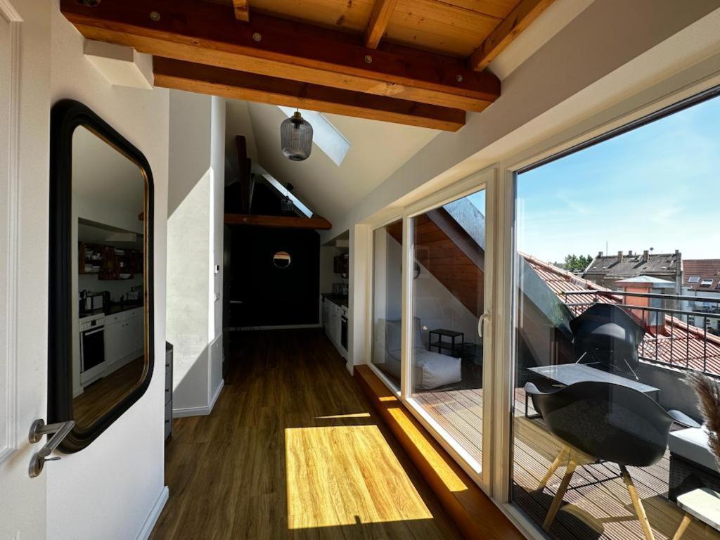 Nr 14 - Hochwertiges 3 Maisonette Mit Grosszugigen Wohnbereich Und Balkon Appartement Leipzig