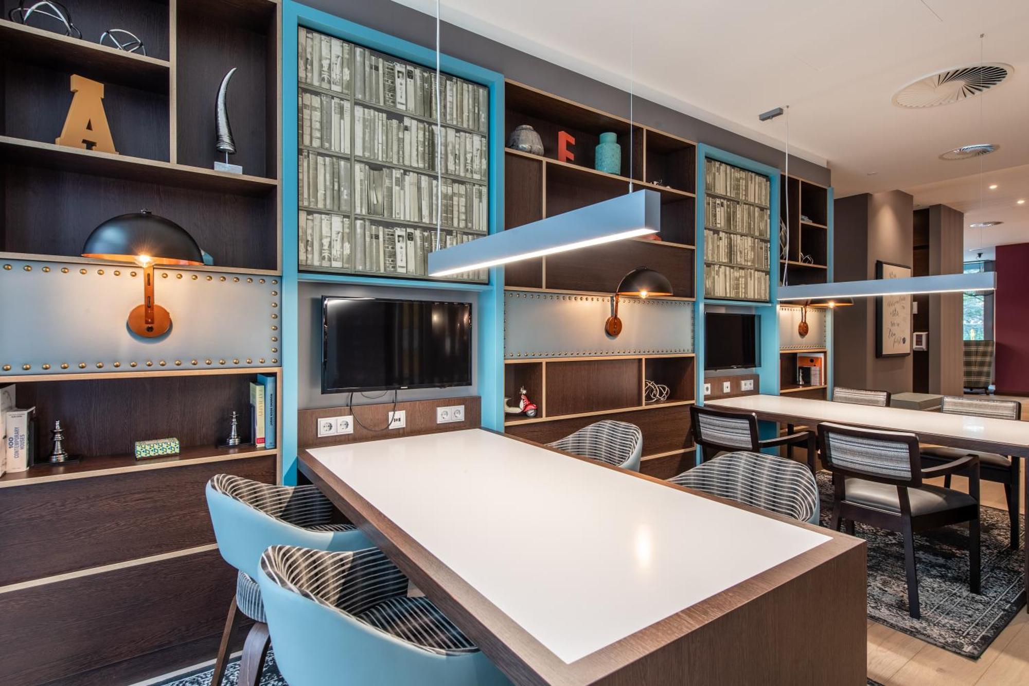 Premier Oper Hotel 3*