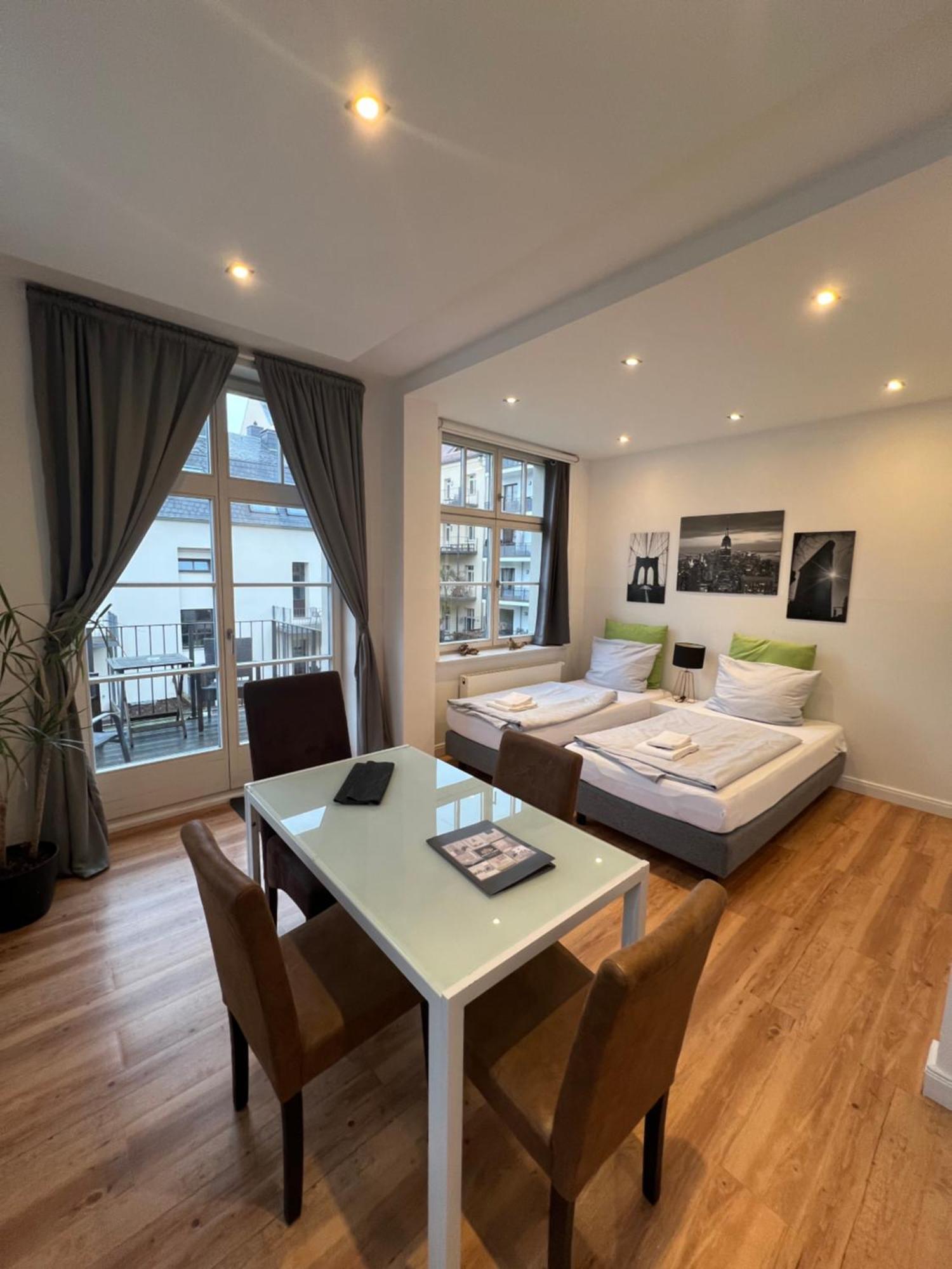 Downtown Apartment *