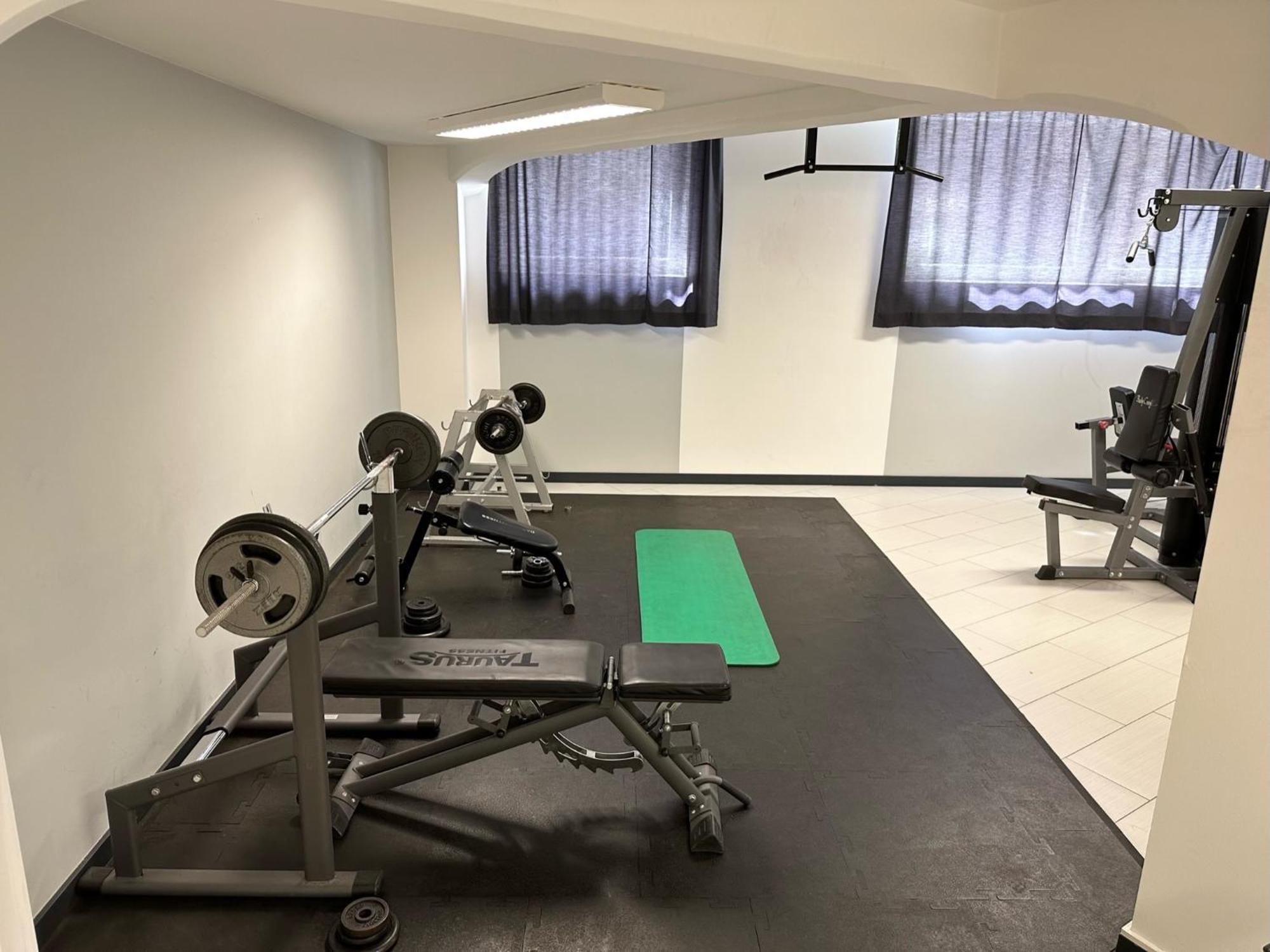 Appartement Meos 3 -zentrum-hofblick-gym-netflix *