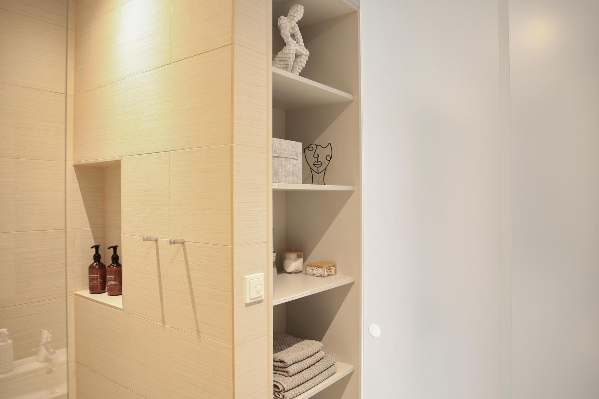 Appartement Meos 3 -zentrum-hofblick-gym-netflix *