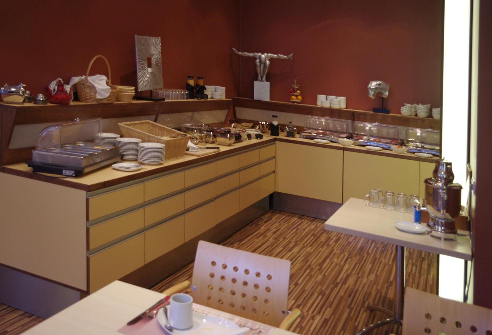 Hotel Merseburger Hof 3*