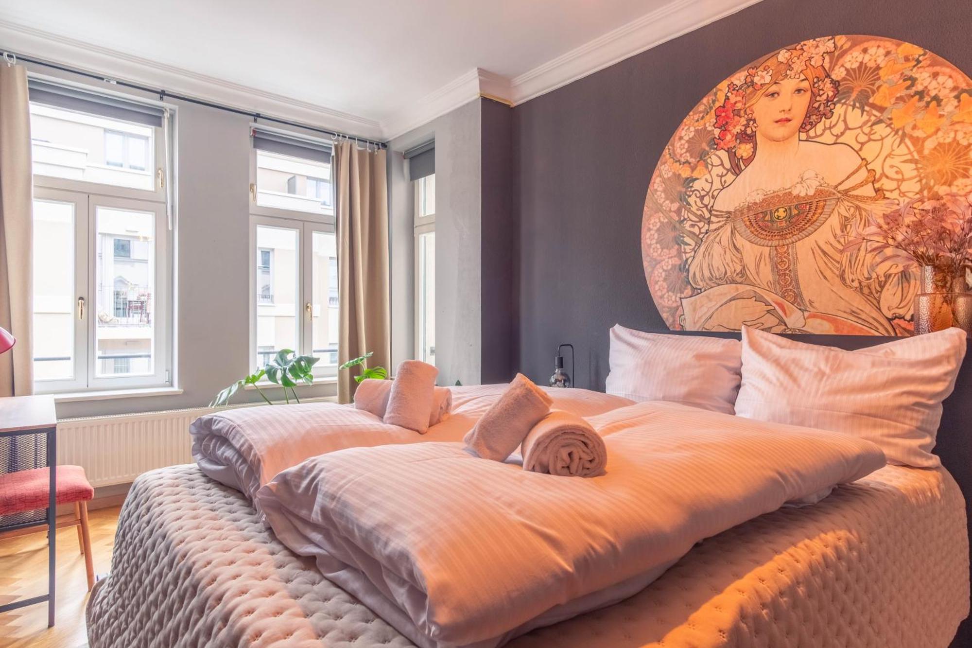 Appartement Colorful, Working Place, Netflix, Sight Seeing *