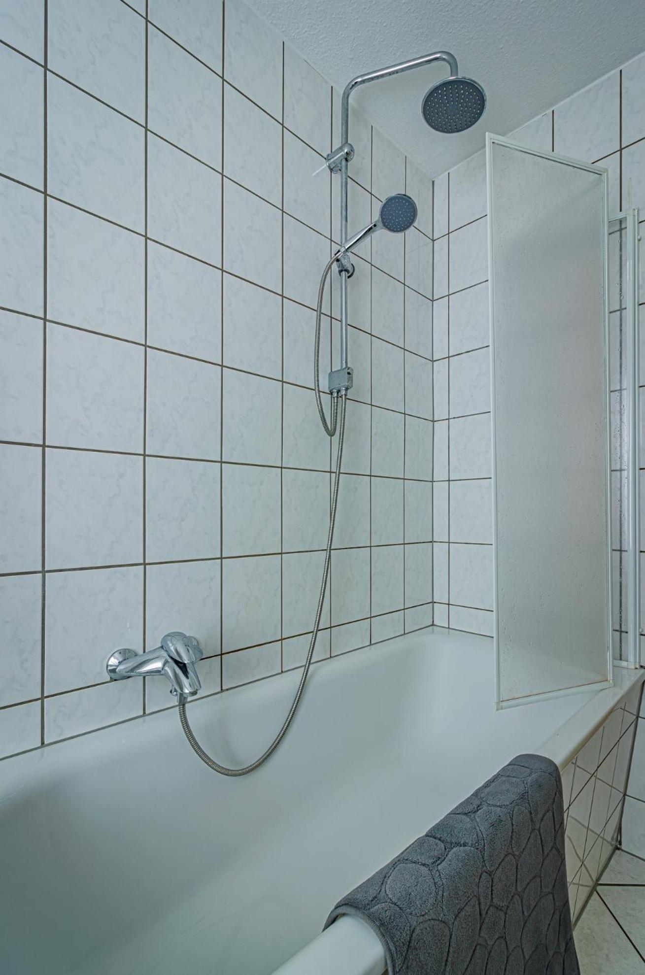 Wohnen Ueber Einem Mediterranen Restaurant,apartment 2 Oder 3 Appartement *