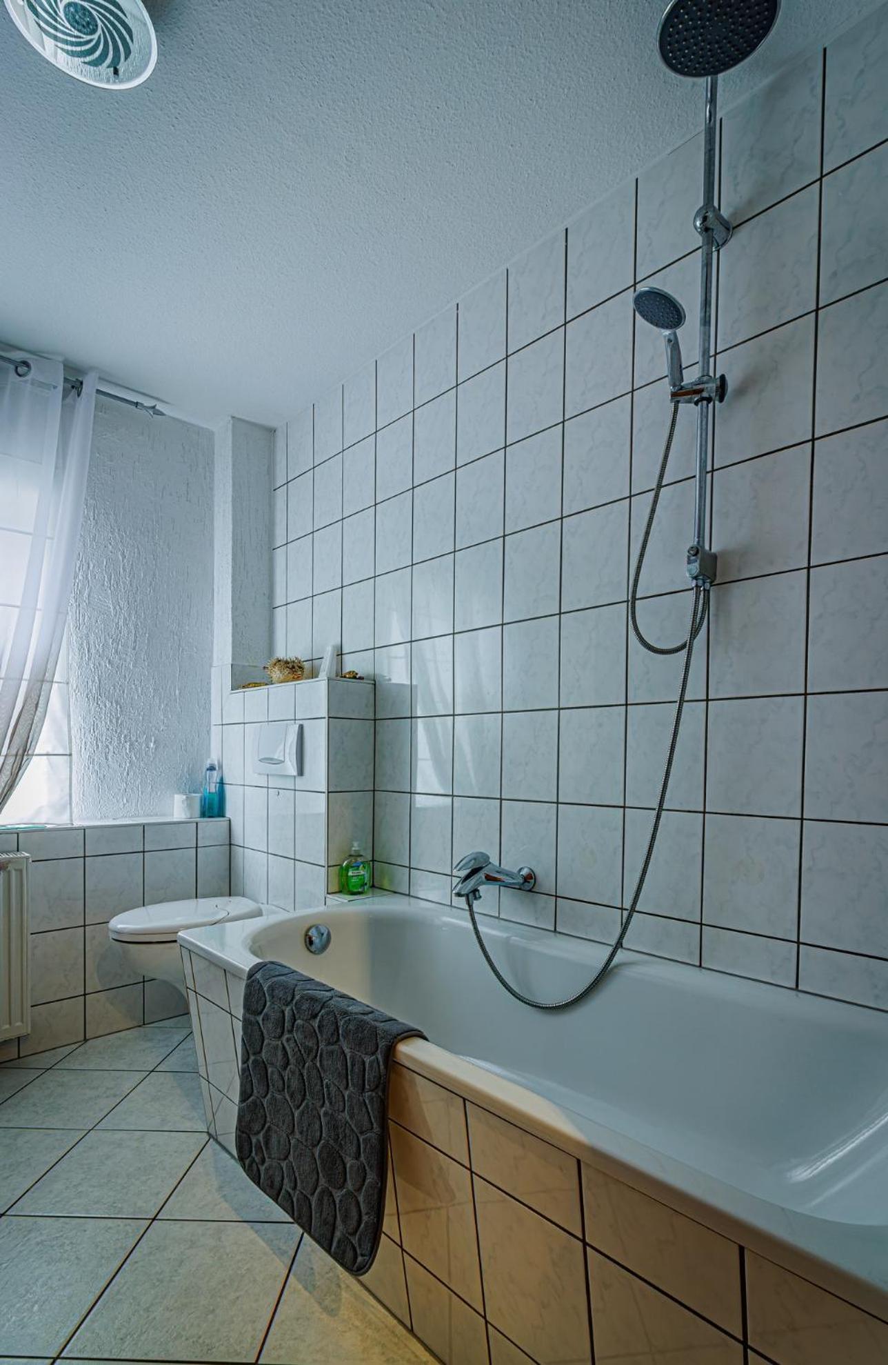 Wohnen Ueber Einem Mediterranen Restaurant,apartment 2 Oder 3 Appartement Leipzig