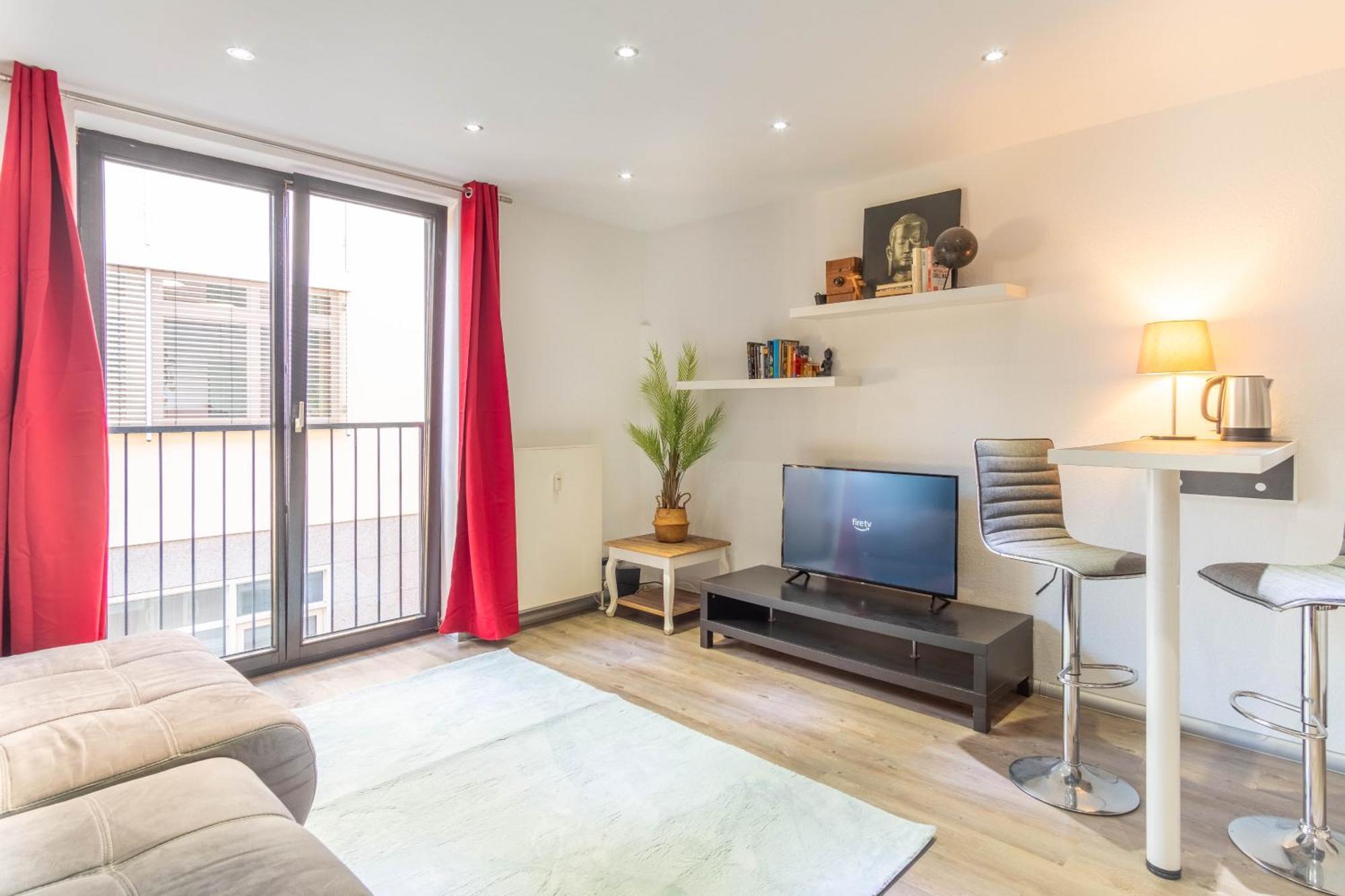 Appartement Arbeitsplatz, Tiefgaragenstellplatz, 4k Tv Netflix *
